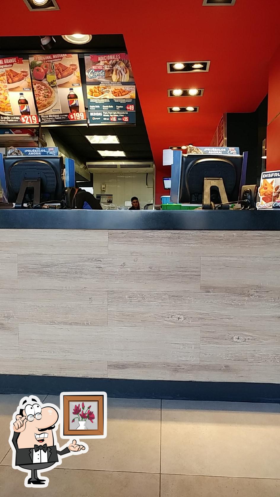 Pizzería Domino's Guadalajara Revolución, Guadalajara, Avenida