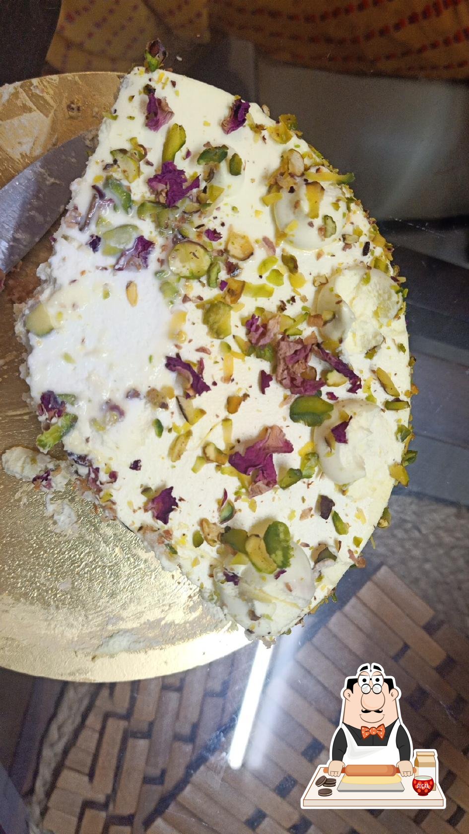 Hangout Cakes & More in Thane Hiranandani Estate Mumbai | Order Food Online  | Swiggy