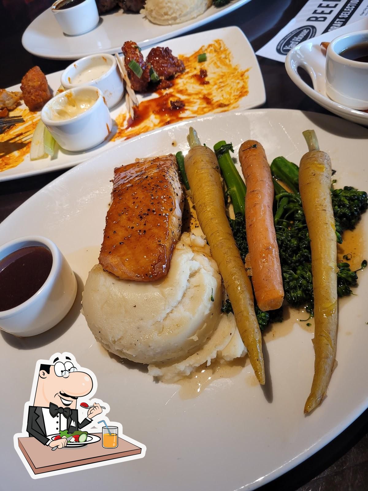 Yard House in King of Prussia Restaurant menu and reviews
