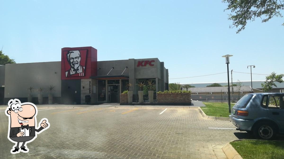 KFC Klerksdorp Wilkoppies restaurant, Klerksdorp, Corner Hertzenberg