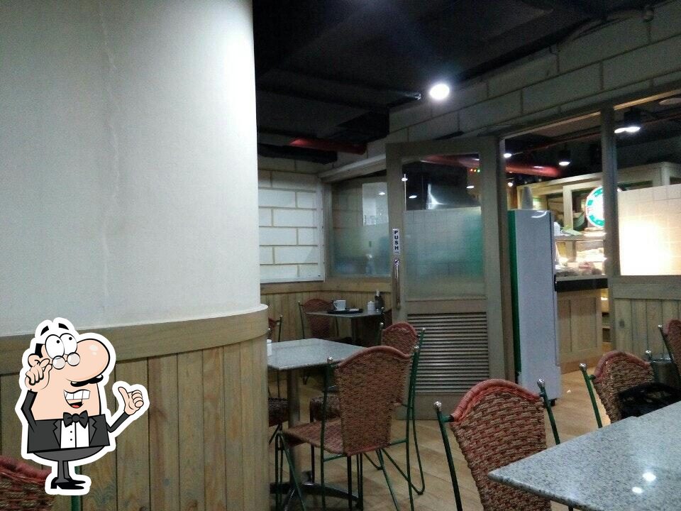 Regina Bakery, Jakarta, Dea Tower