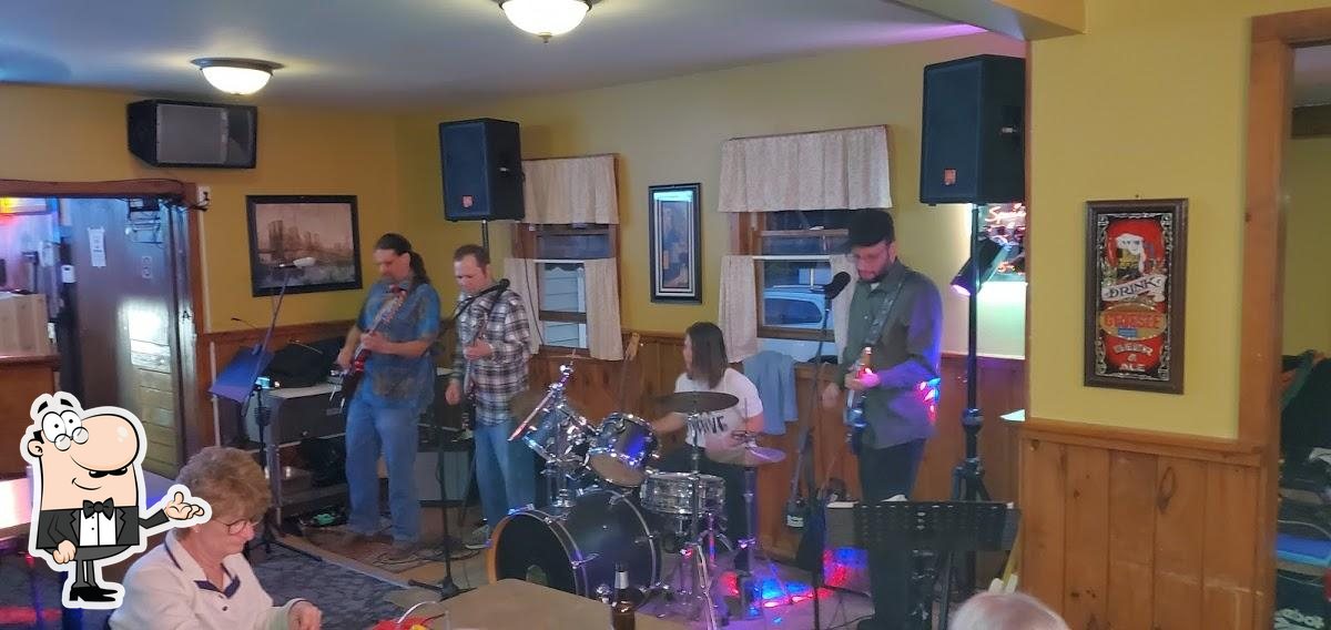 Crossroads Bar & Grill in West Seneca Restaurant reviews