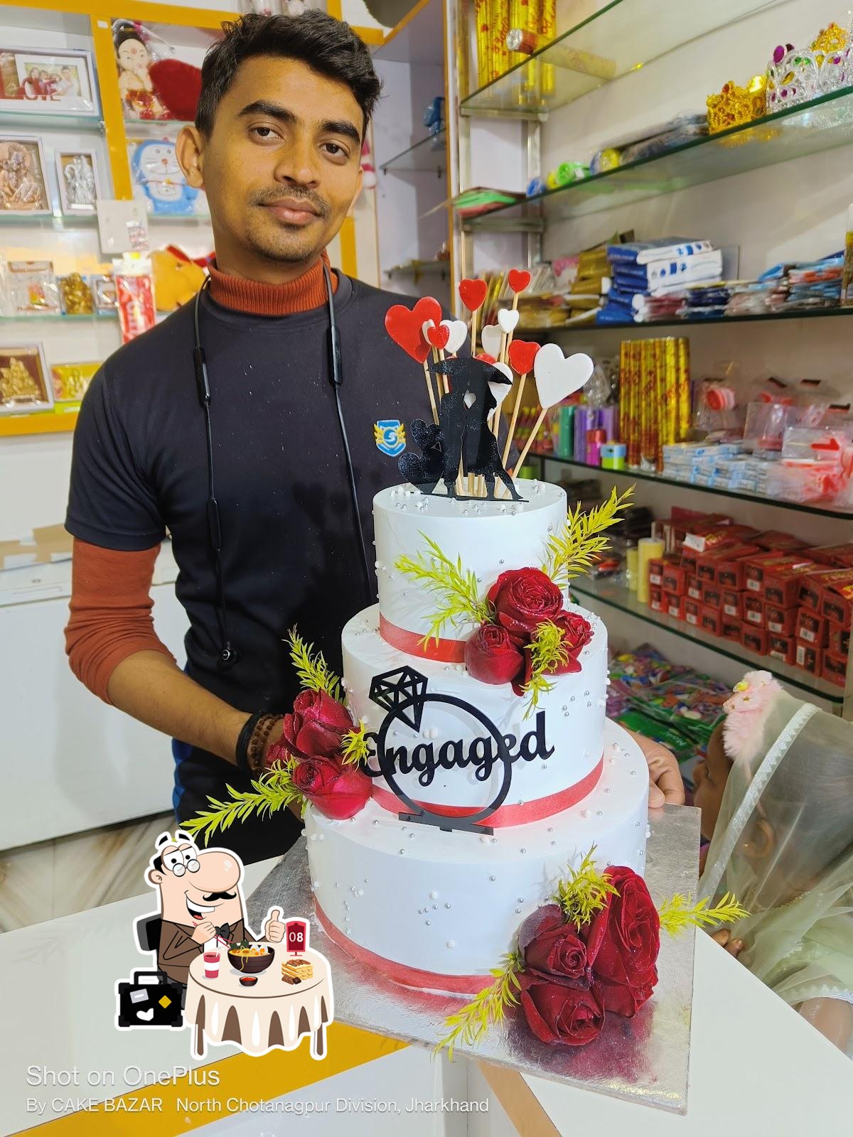 Vanilla Strawberry Rosette Cake, 24x7 Home delivery of Cake in Dohariya  Bazar, Gorakhpur