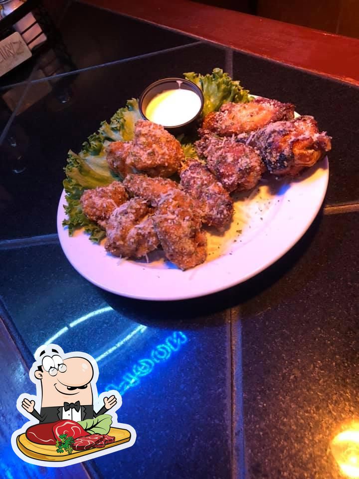 Refz Sports Bar and Grill in Guymon Restaurant menu and reviews