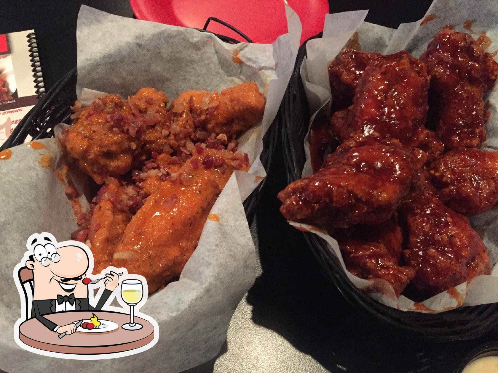 Wing Daddy's Revolucion restaurant, Monterrey Restaurant reviews