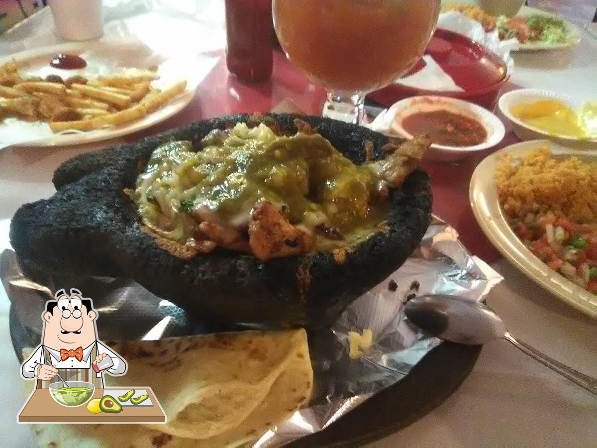 El Molcajete Estilo Jalisco Mexican Restaurant, 4404 Walzem Rd in San