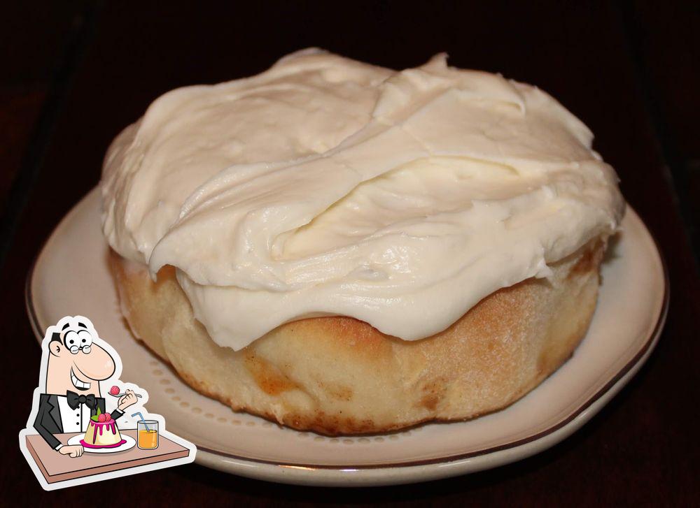 Cinnamon's Bakery in Estes Park Restaurant menu and reviews