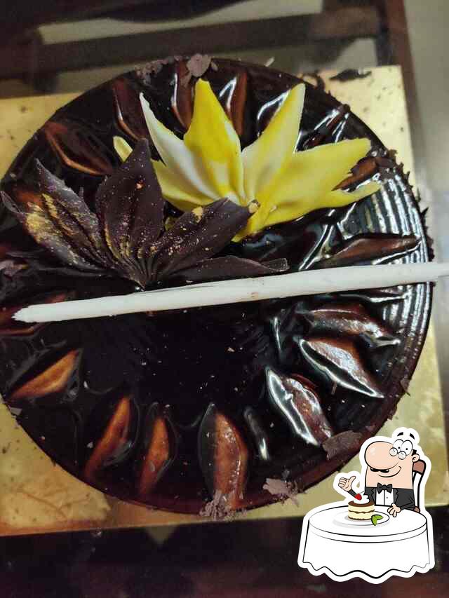 Aggregate 58+ cakes and candies kharghar awesomeenglish.edu.vn