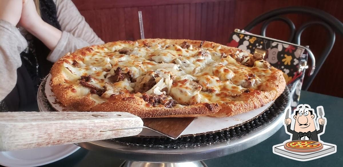 Bellacino's Pizza & Grinders, 3817 Lemay Ferry Rd in Mehlville