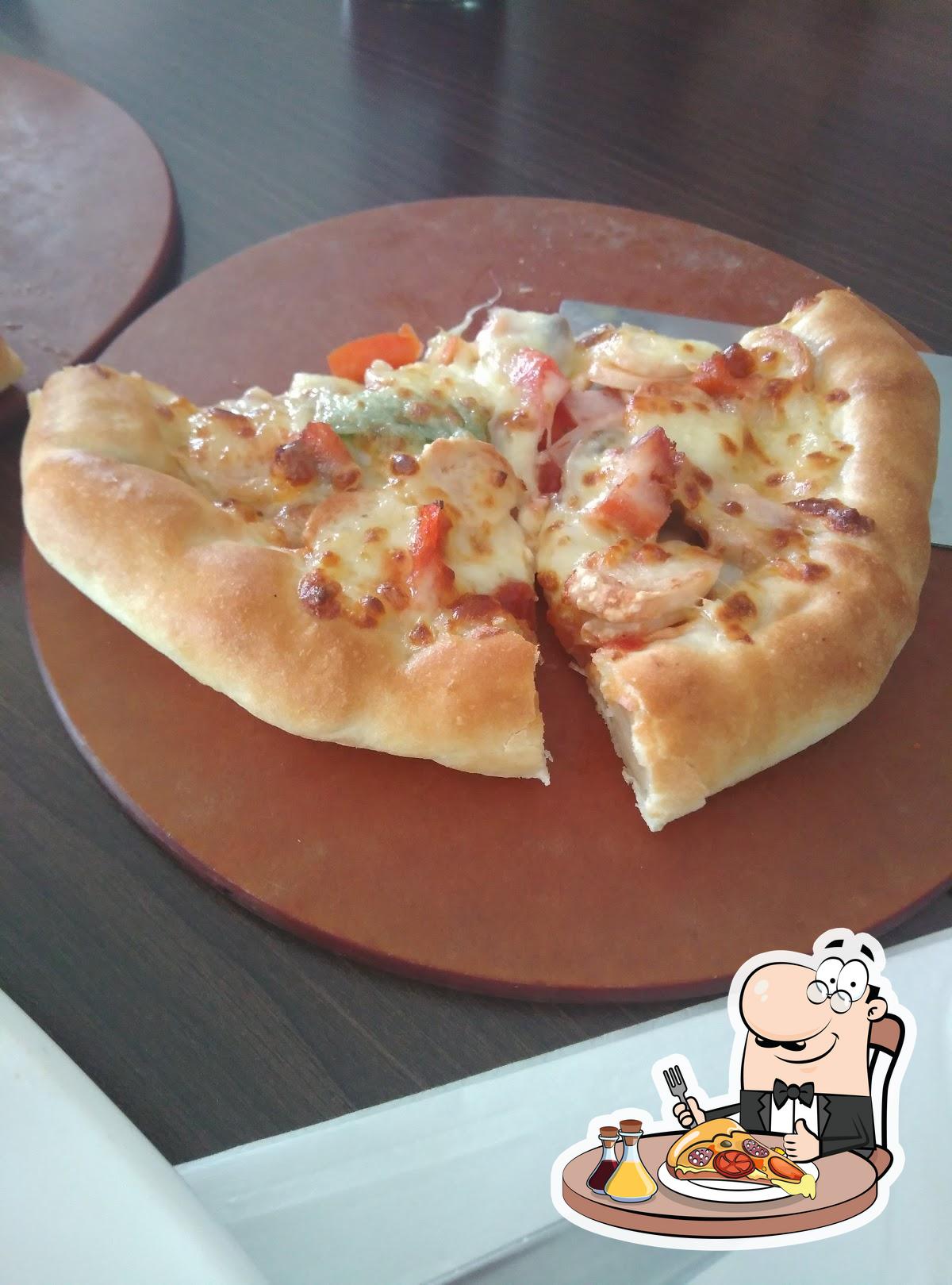 Pizza Hut Restoran restaurant, Sukabumi - Restaurant reviews