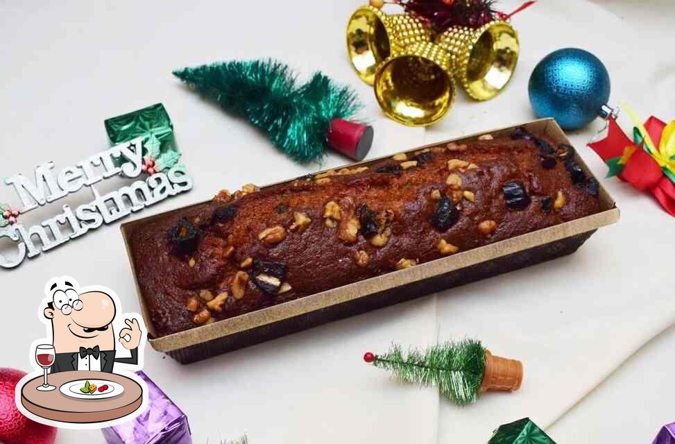 Celebrate Christmas with your loved ones in the sweetest way with the  𝐑𝐢𝐜𝐡 𝐅𝐫𝐮𝐢𝐭 𝐂𝐚𝐤𝐞 from Mio Amore. Filled with candied and dry  fruits… | Instagram