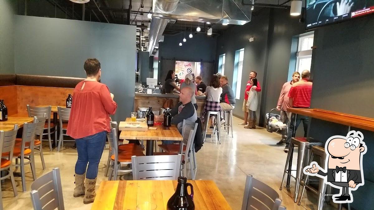 Porch Growler in Worthington Restaurant menu and reviews