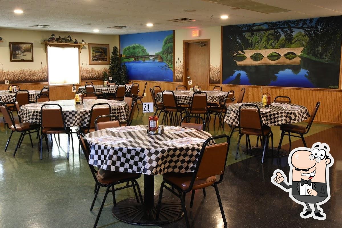 River Rail Bar & Banquet Hall, N5547 River St in Shiocton Restaurant reviews