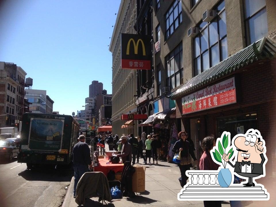 McDonald's New York 262 Canal Street (USA), McDonald's New …