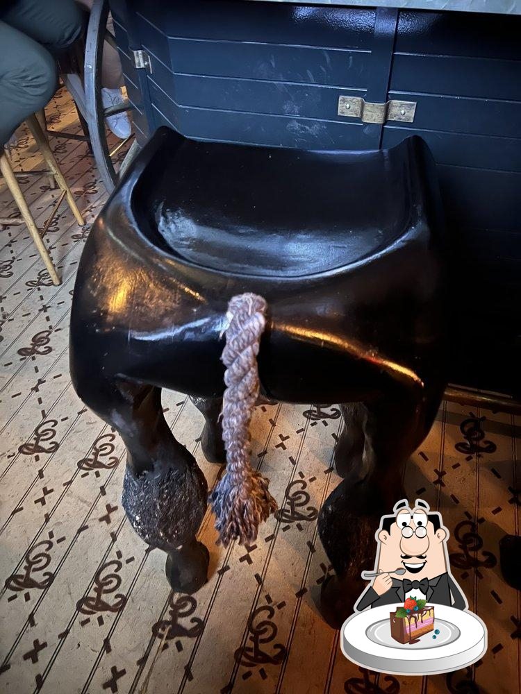 Cowboys & Poodles in Costa Mesa Restaurant reviews