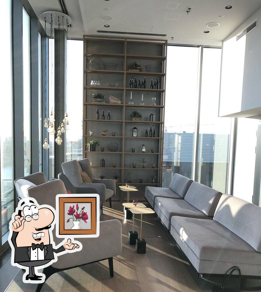 Gallery Rooftop Bar am Mercedes Platz, Berlin, Mühlenstraße 19