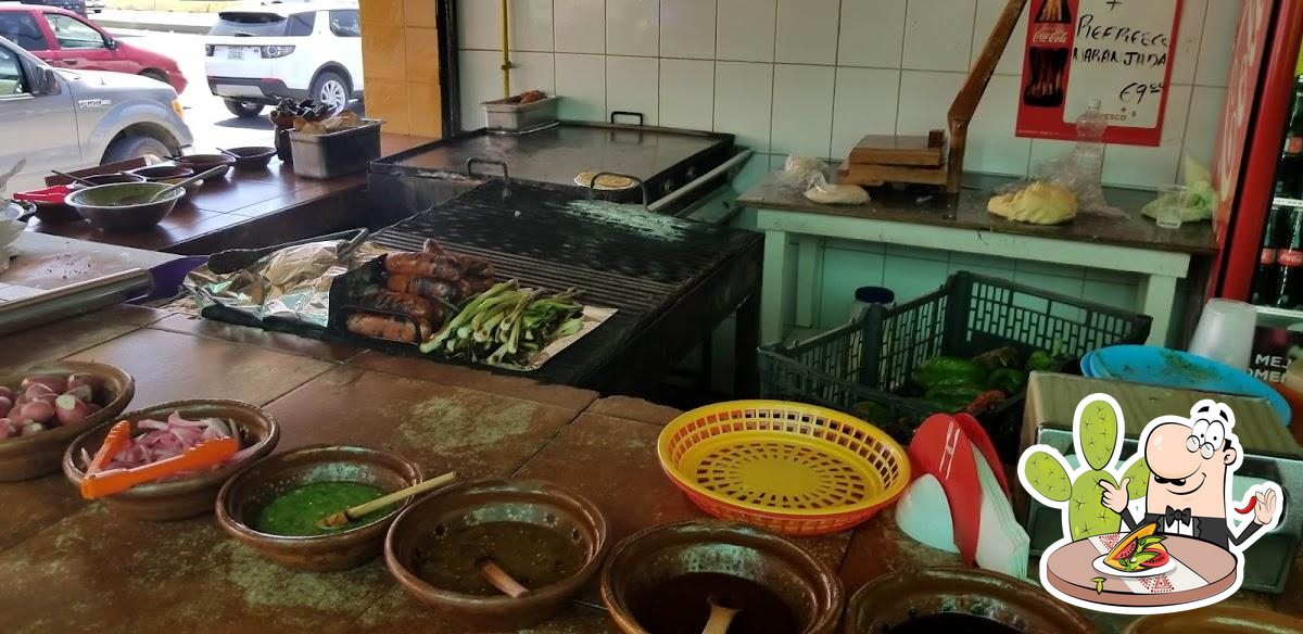 El Paisa Tacos restaurant, Ensenada, Av. 20 de Noviembre 1043