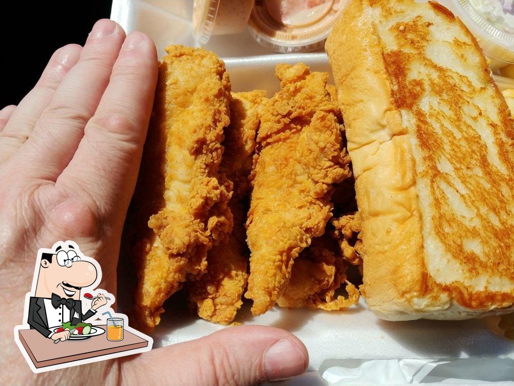 Raising Cane's Chicken Fingers in West Des Moines Restaurant menu and