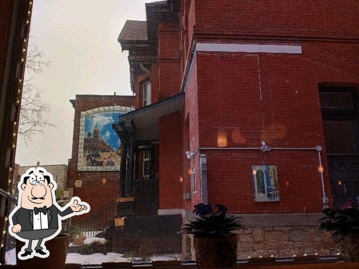 Moroni's in Gananoque Restaurant menu and reviews