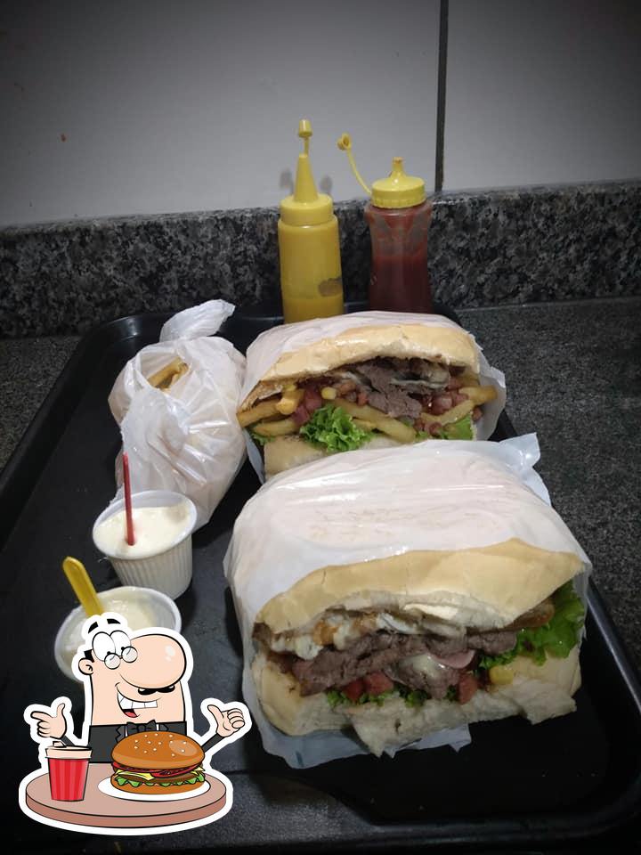 Xis Papa-Léguas - Burger Joint in Tramandaí