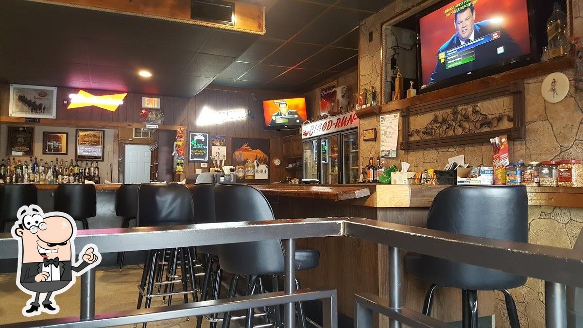 Blood Run Bar in Larchwood Restaurant reviews