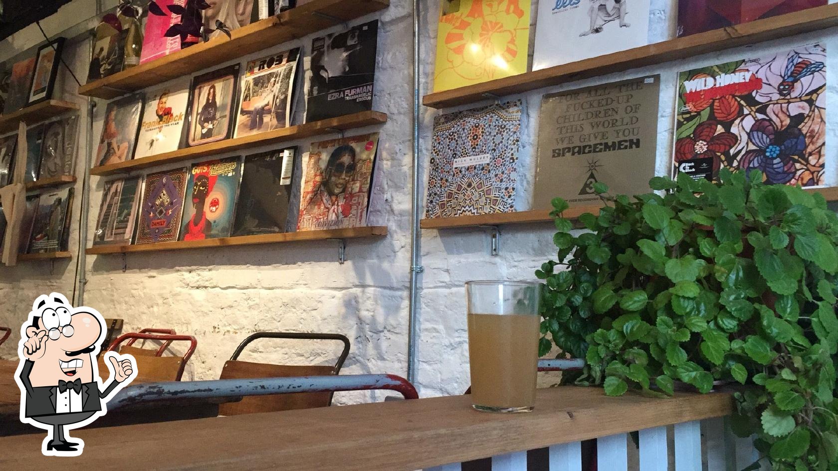 Smugglers Beer & Music Cafe in Sandwich Restaurant reviews