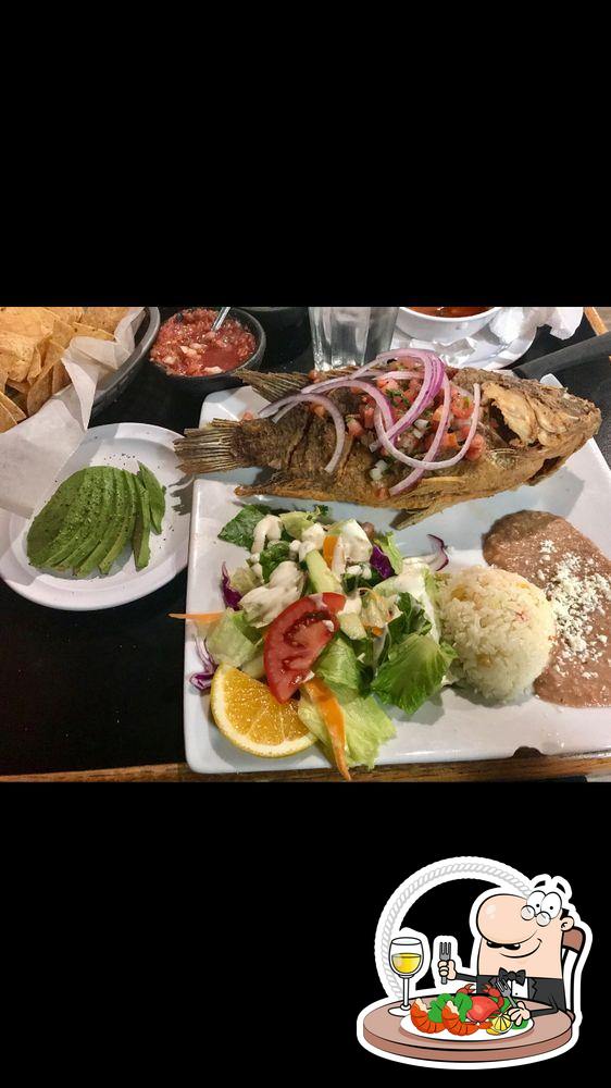 Hector's Mariscos, 1177 Broadway #14 in Chula Vista - Restaurant menu and  reviews