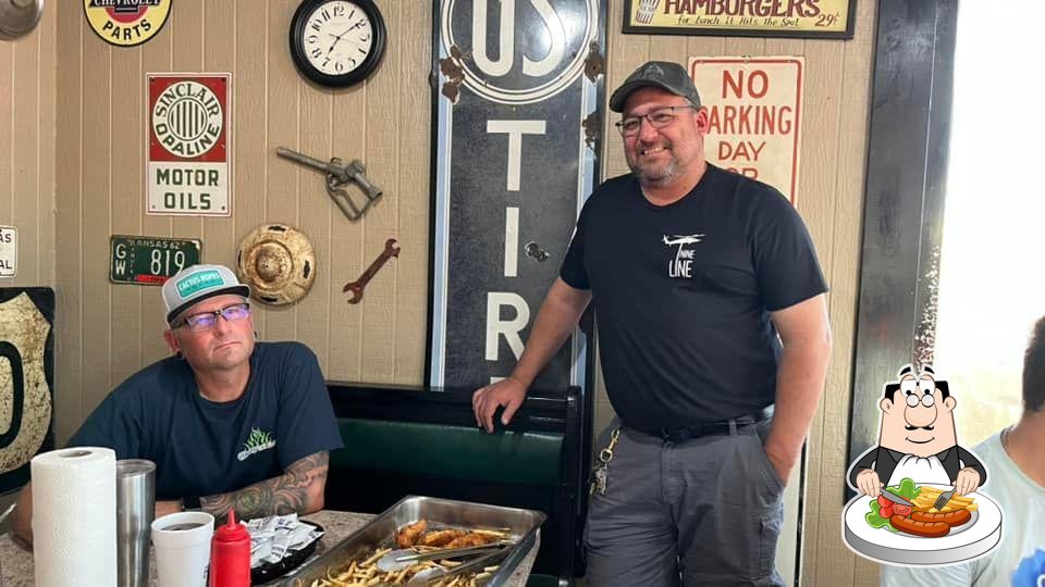 Hy's Filling Station in Yates Center Restaurant reviews