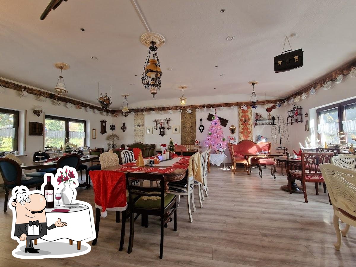 Cafe Nostalgie, Ludwigshafen, Christian-Weiß-Straße 1-5 - Restaurant reviews