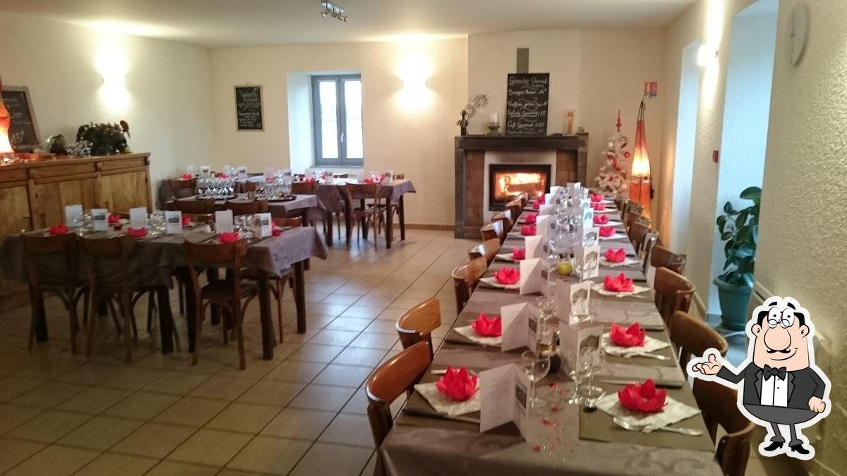 Chez Agathe Auberge de St Pierre Le Chastel pub et bar, SaintPierrele