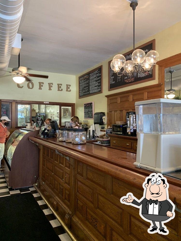 The Inn Bakery in Boca Grande Restaurant menu and reviews