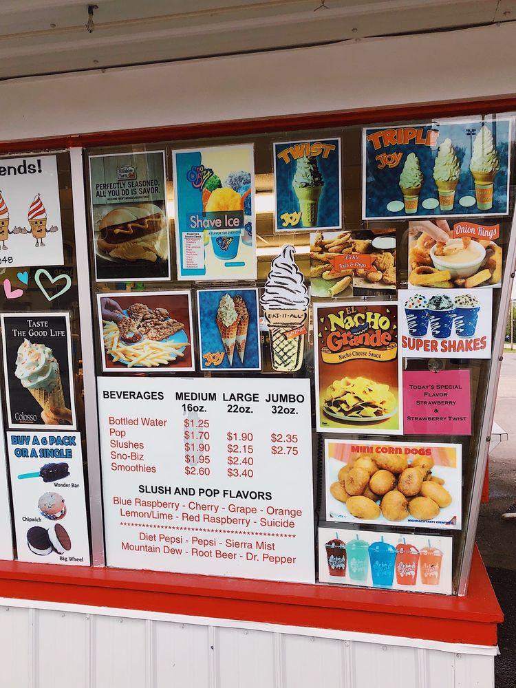 Menu at Art's Dairy Freeze, Montevideo