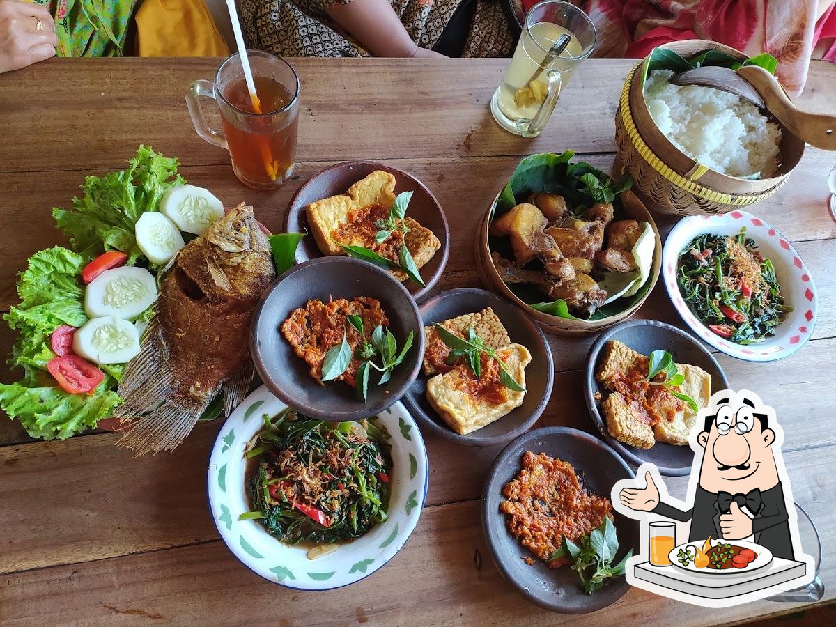 Warung Parikaton Warung Tengah Sawah Restaurant Ampeldento Restaurant Reviews 1452