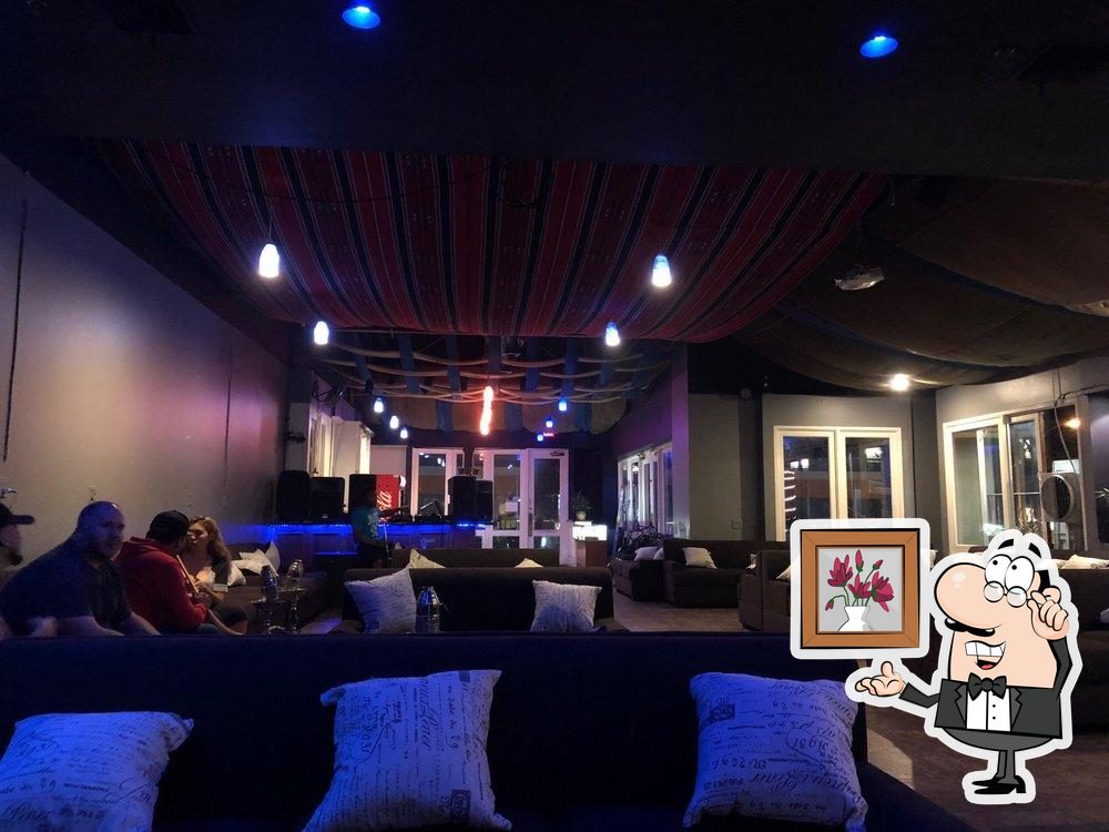 Blue Wave Hookah Lounge in Palm Springs Restaurant menu and reviews