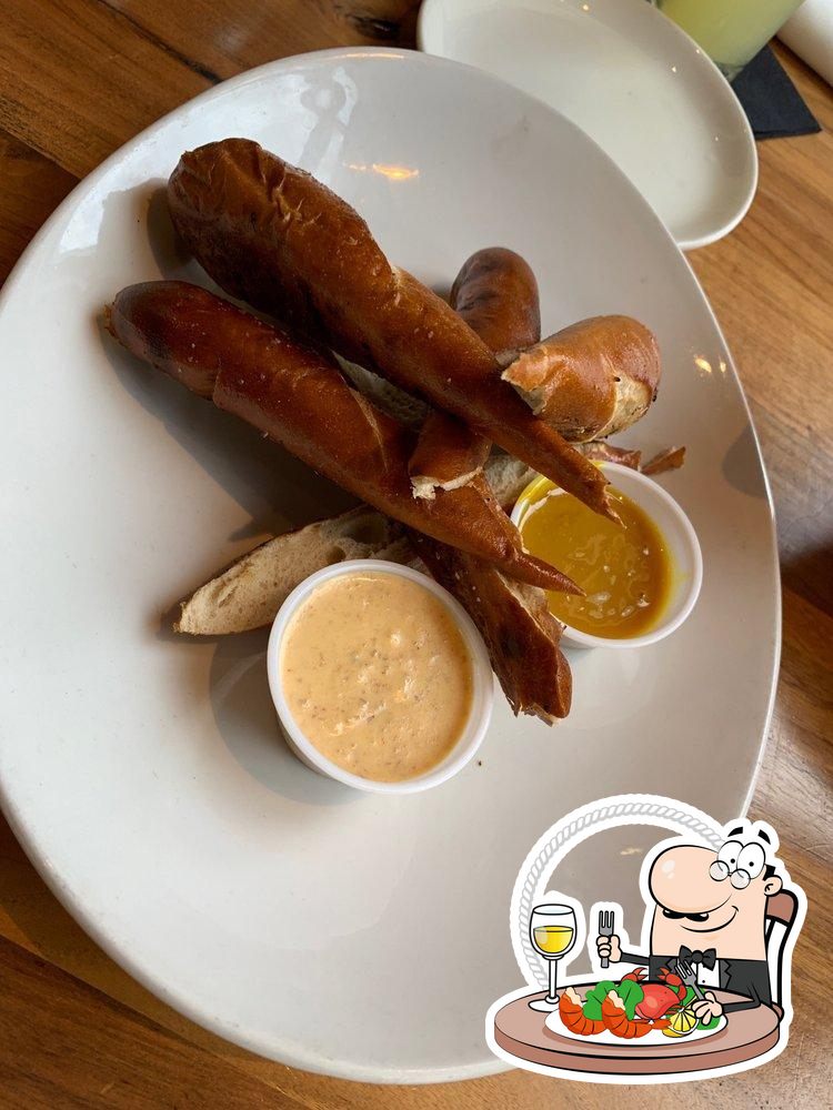 The Firepit Wood Fired Grill in Irwin Restaurant menu and reviews