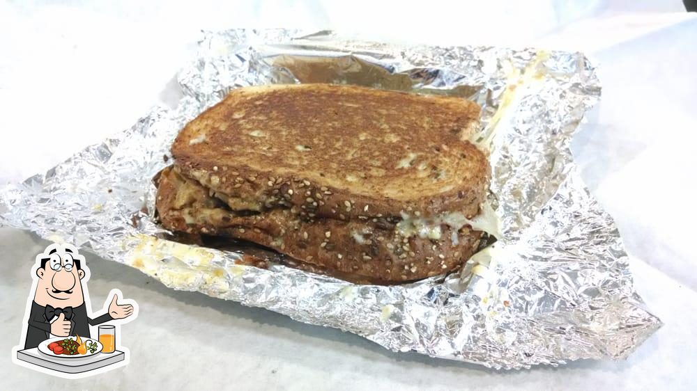 Picasso's in Erie Restaurant menu and reviews