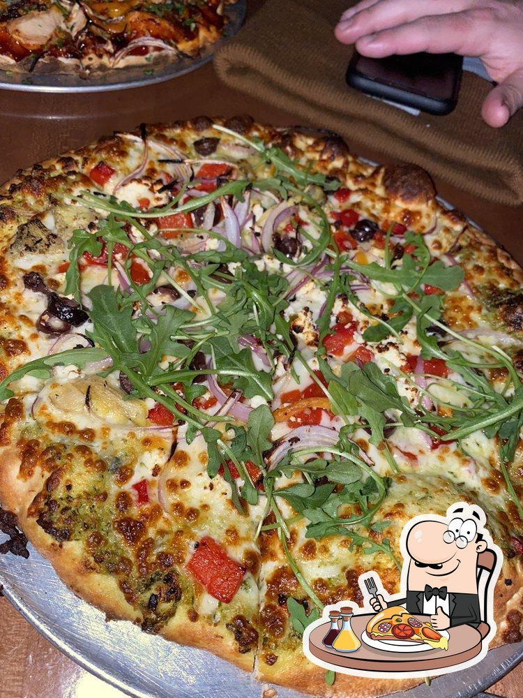 Sawmill Pizza & Taphouse in Copper Mountain Restaurant menu and reviews