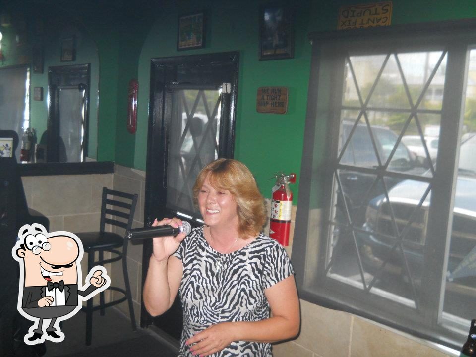 Murphy's Tavern & sports Bar, Bonita Beach Rd in Bonita Springs