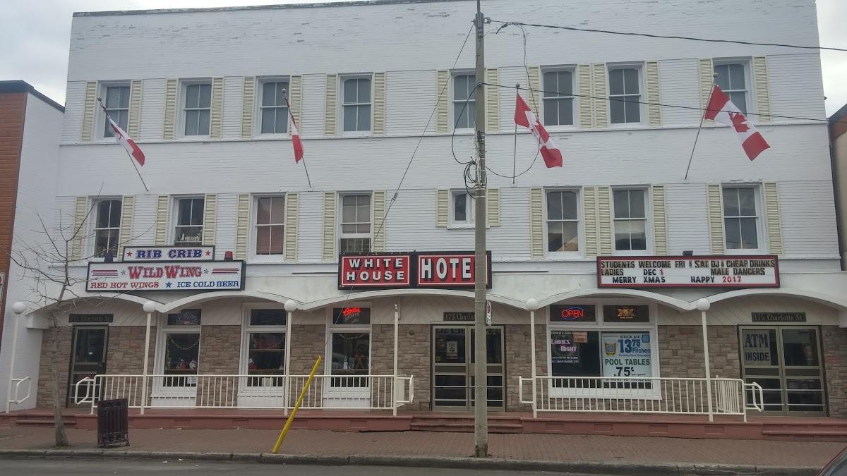 White House Hotel in Peterborough - Restaurant reviews