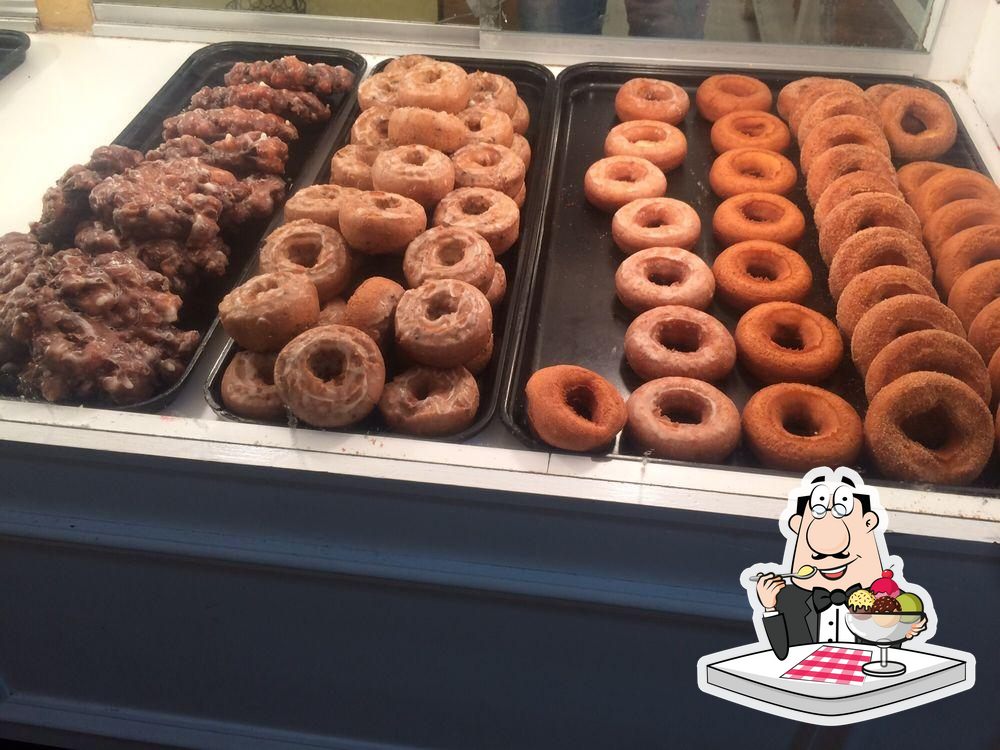 Thee Heavenly Donut, 5830 S Sherwood Forest Blvd in Baton Rouge