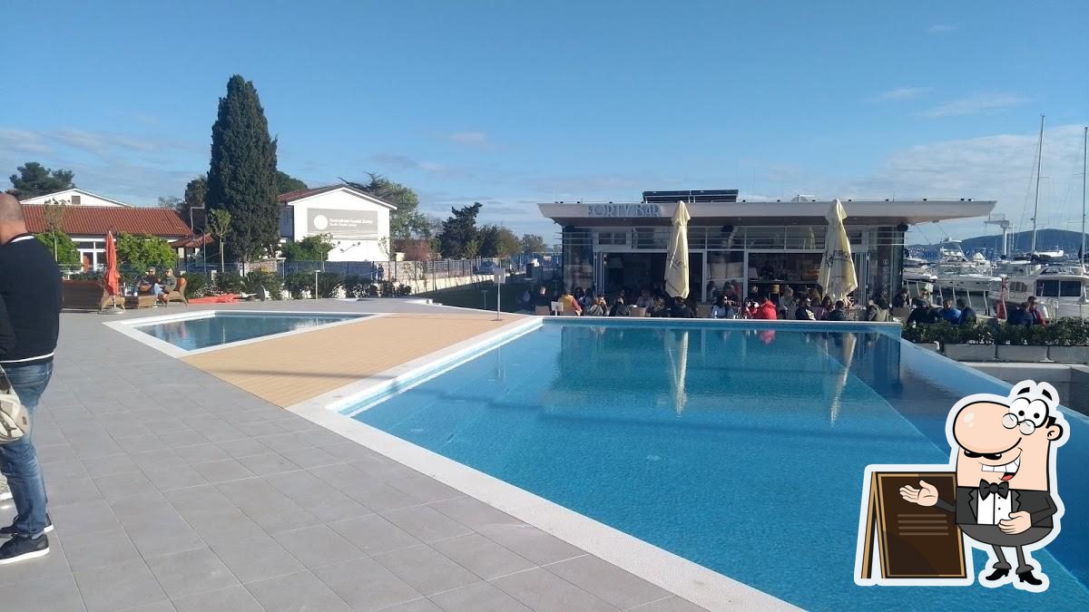 Forty Bar Coffe&food, Zadar Restaurant reviews