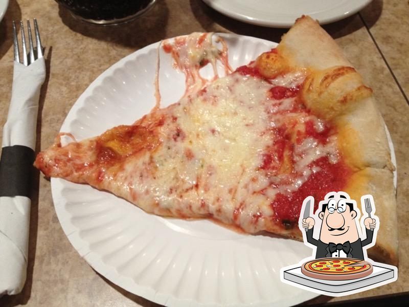Sundried Tomato Cafe & Pizzeria in Nesconset Restaurant menu and reviews