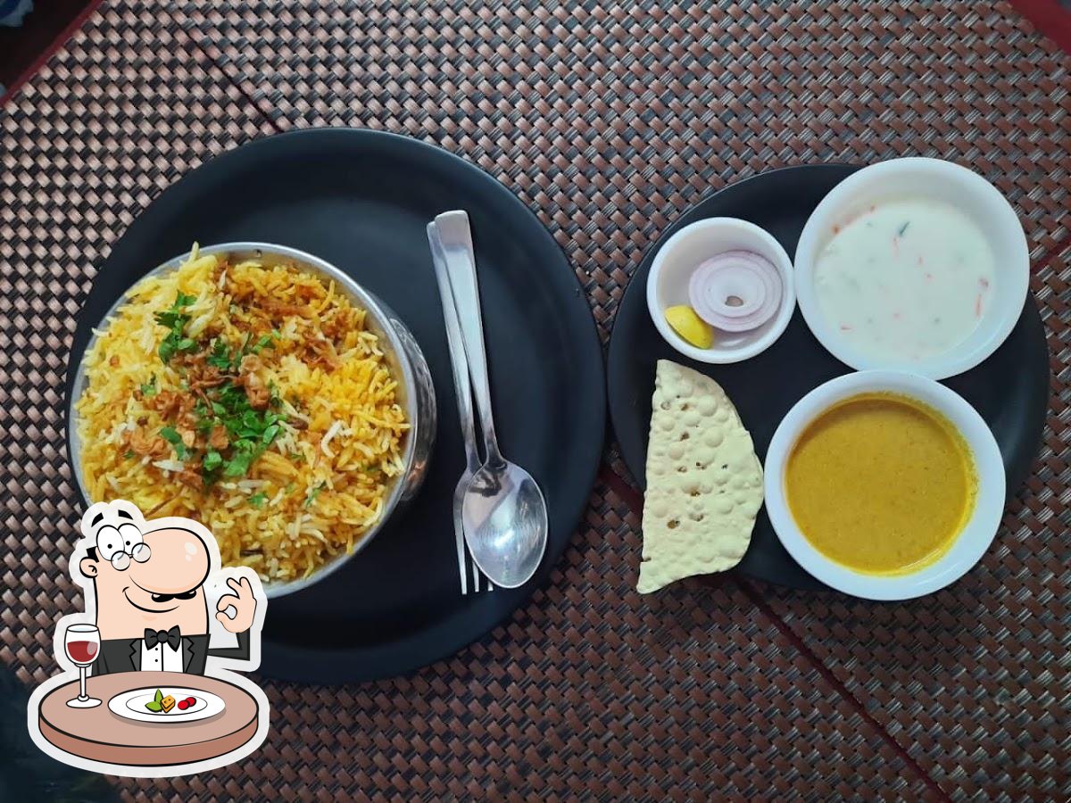 Best Halal Hyderabadi Biryani Near Me – Find Authentic Taste in Your Local Area