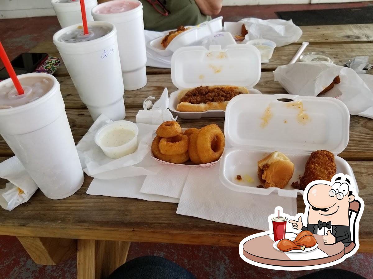 Patio DriveIn, 43498 Veterans Memorial Hwy in Pennington Gap