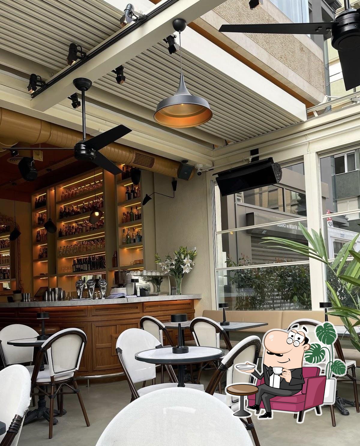 Pigalle Suadiye - Restaurant in Bagdat Caddesi, Istanbul