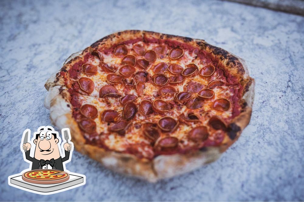 https://img.restaurantguru.com/re7a-pizza-Thunderbolt-Pizza-2021-09-1.jpg