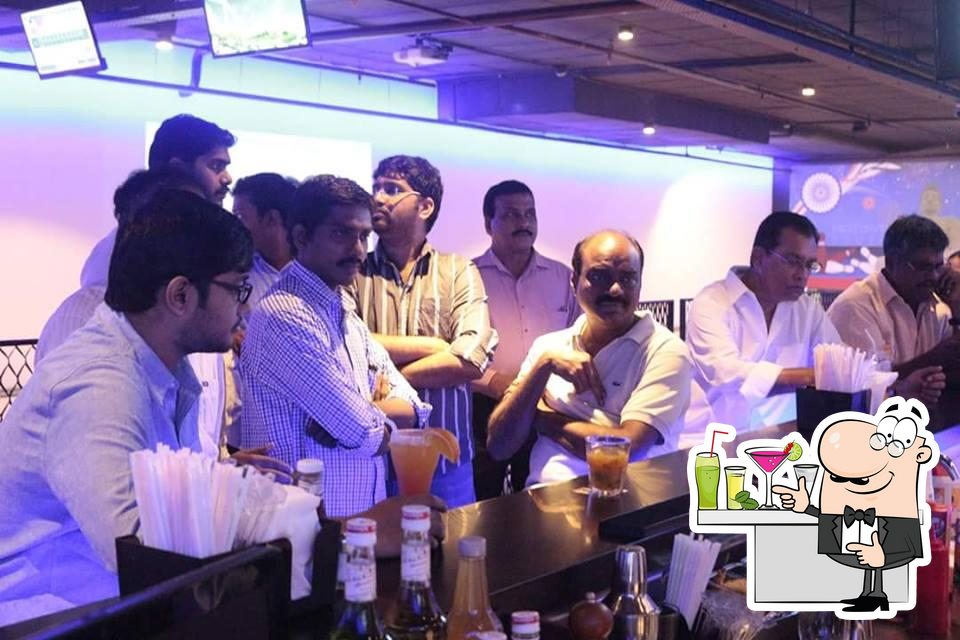 Midtown Sports Bar in Benz Circle,Vijayawada - Best Restaurants & Bars in  Vijayawada - Justdial