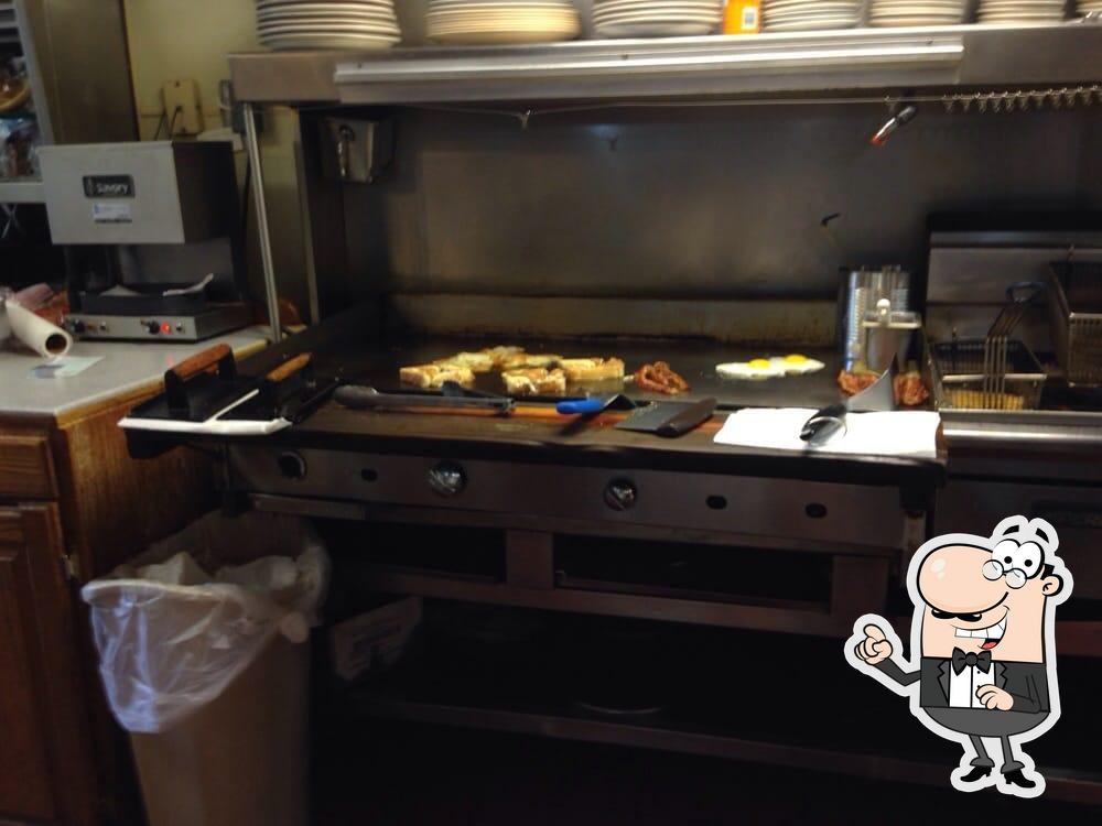 Tom & Lin's in South Bend Restaurant menu and reviews