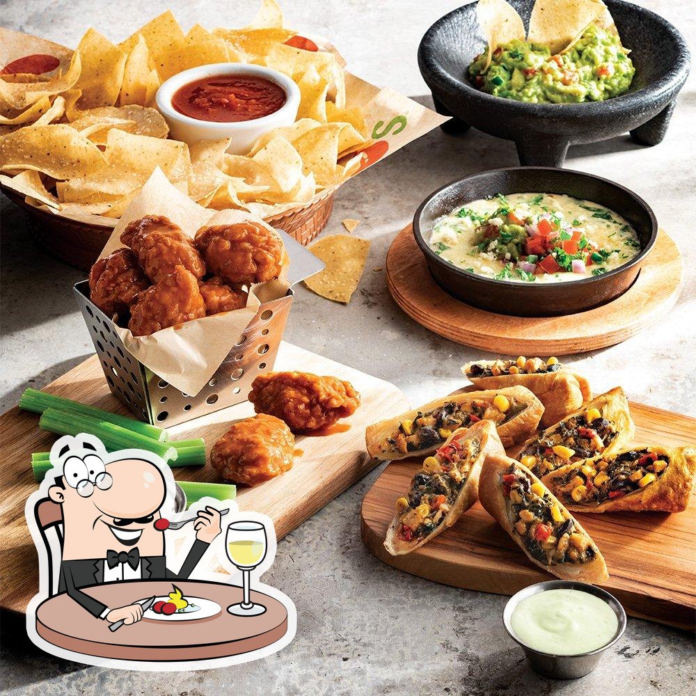 Chili's Grill & Bar, 1510 Lee Trevino Dr in El Paso - Restaurant menu and  reviews