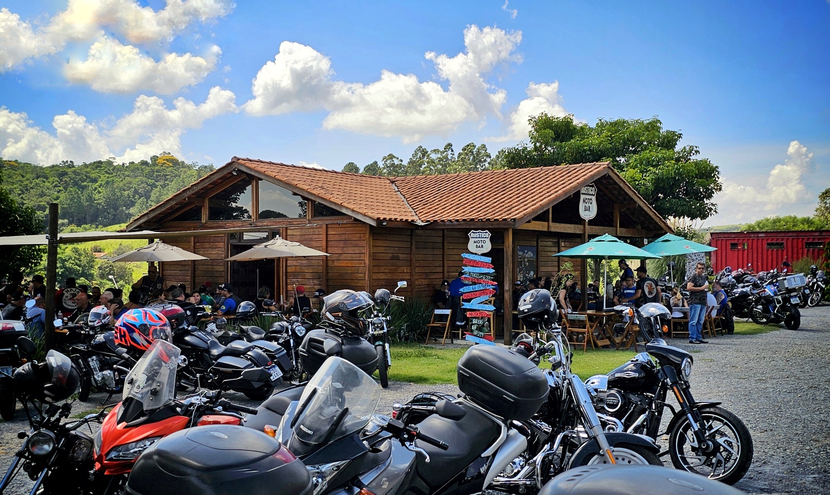 Rústico Moto Bar